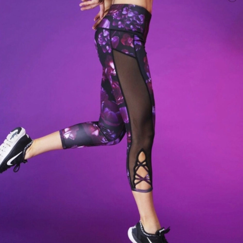 Popflex Active Dark Bloom Wishing Star Capri